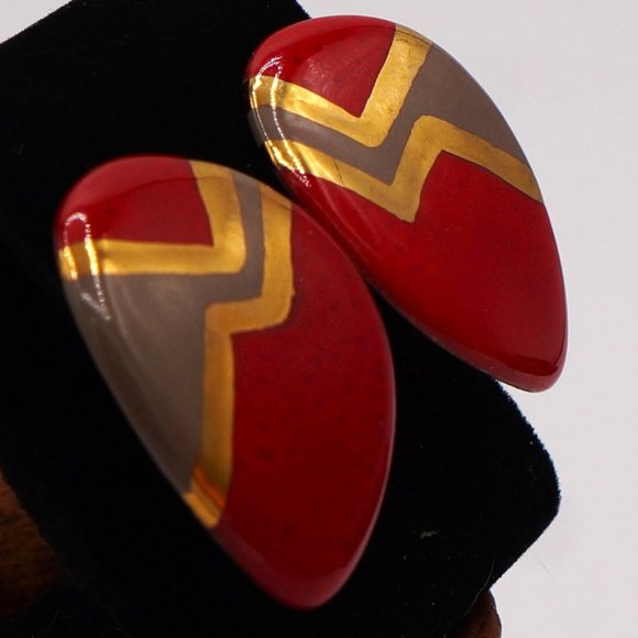 Vintage 2 Pair Chunky Red & Gold Porcelain Geometric and Dome Clip-on Earrings - Picture 5 of 10
